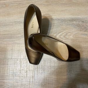 😍Prada Bronze Copper Heels Size 7
